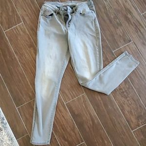 Gray skinny jeans